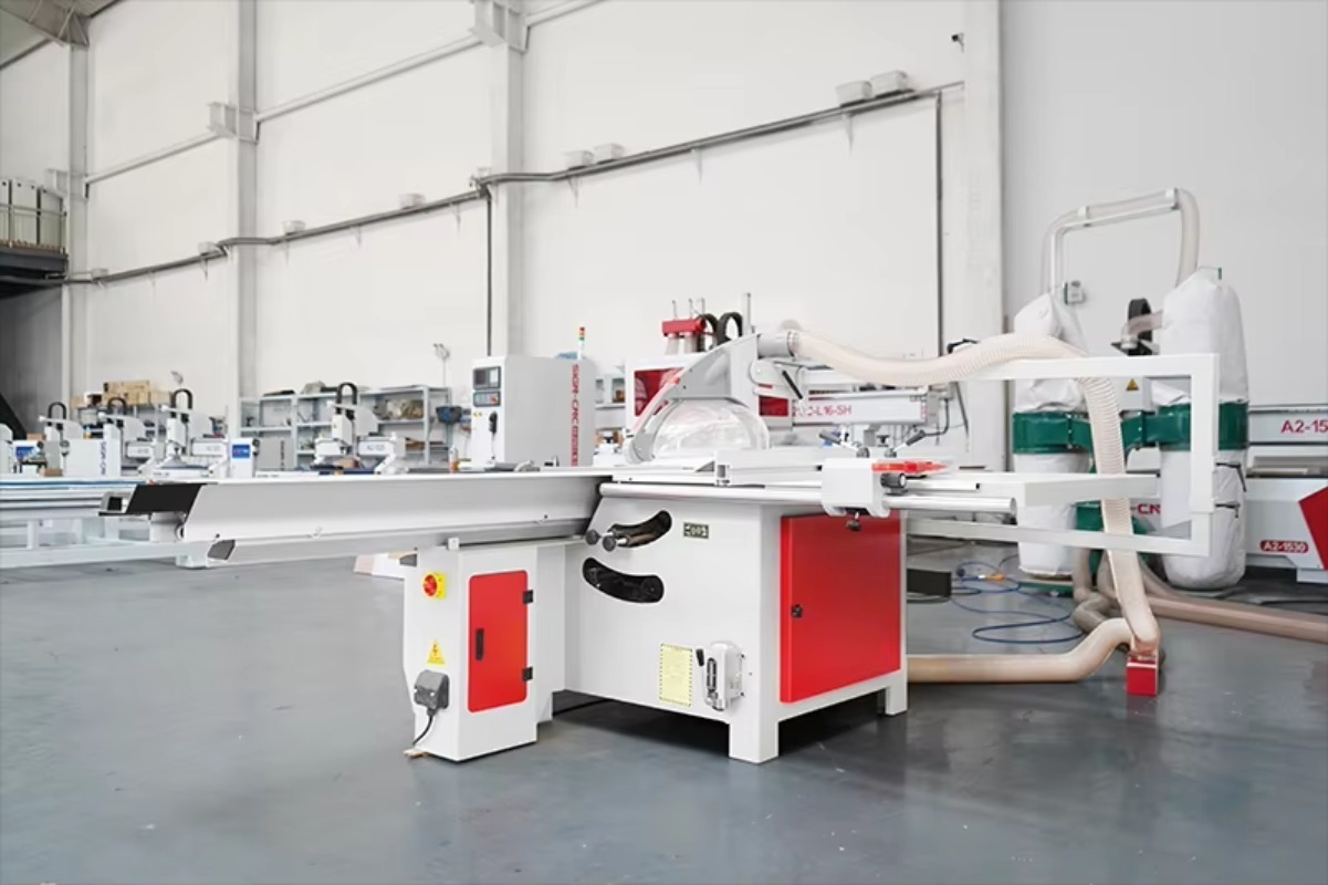 منشار طاولة انزلاقي SIGN AS-32 - مراجعة Woodworking Machinery وسعره