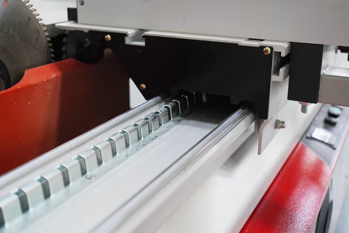 منشار طاولة انزلاقي SIGN AS-32 - مراجعة Woodworking Machinery وسعره