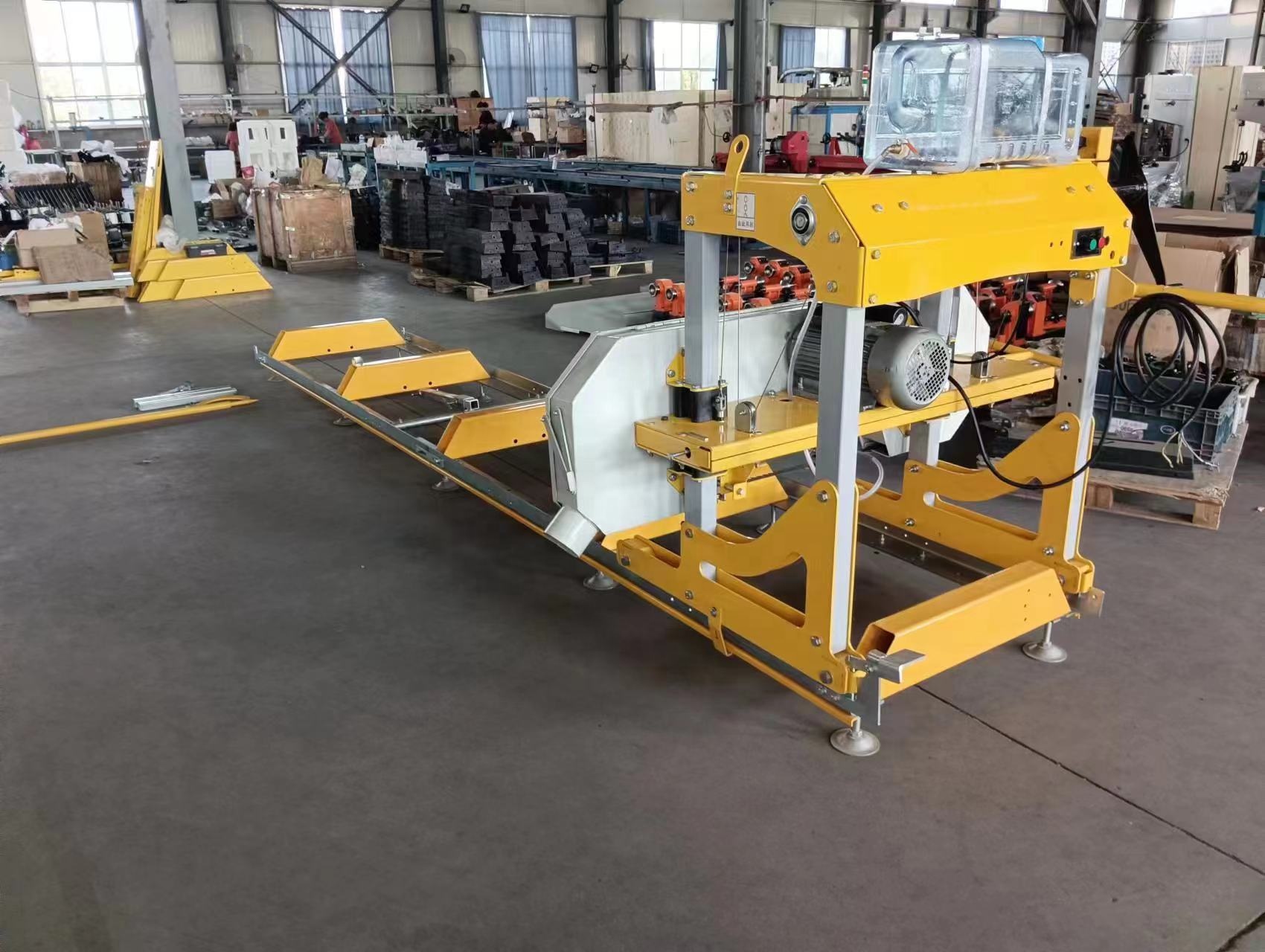 منشار شريطي محمول عالي الجودة  - مراجعة Woodworking Machinery For Sale وسعره